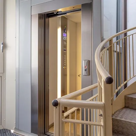 Garibaldi Hotel apartamentowy